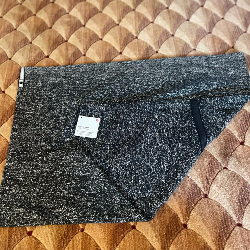 NEW* Lululemon Vinyasa Wrap